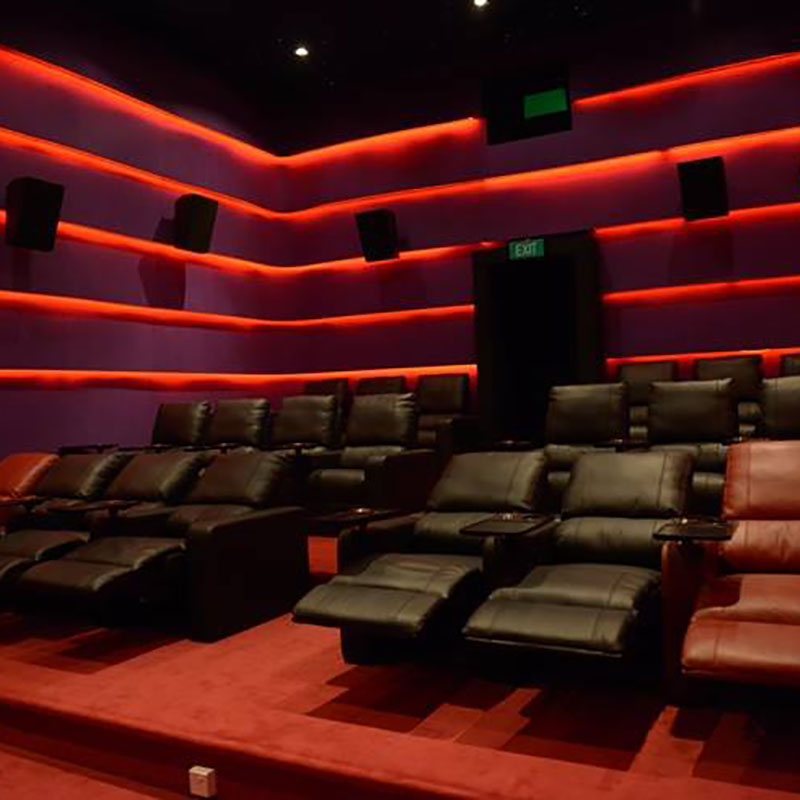 ¿Cuáles son los paneles acústicos más eficaces para una configuración de cine en casa?